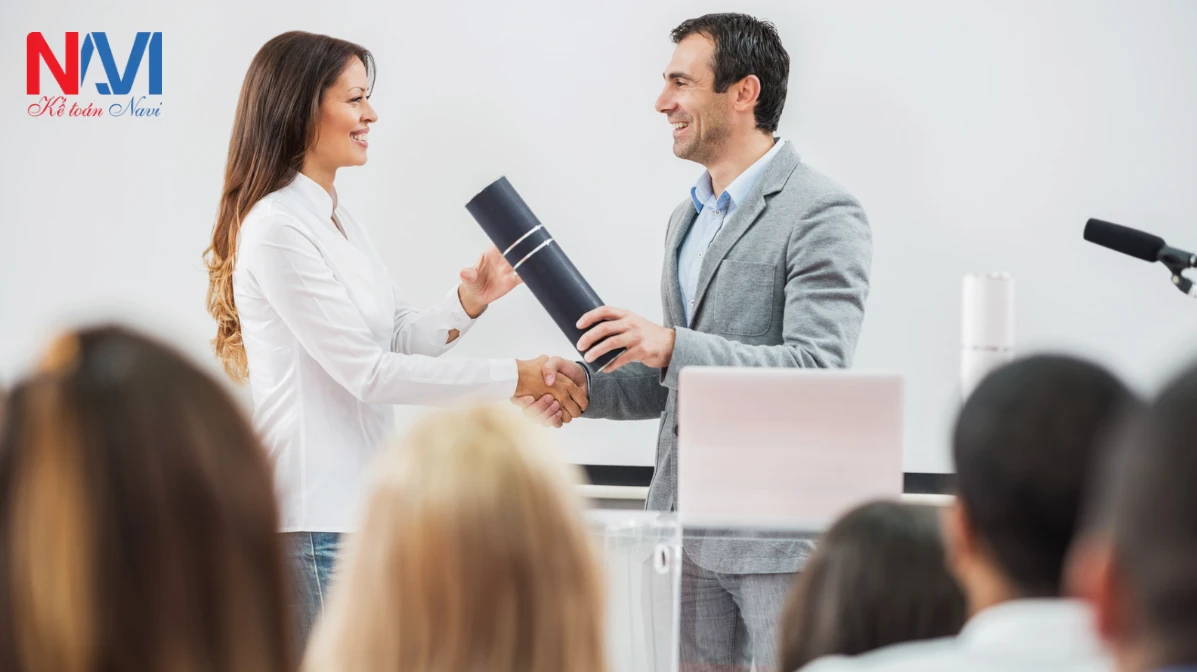 Doanh nghiệp nhận được gì khi sử dụng dịch vụ kế toán